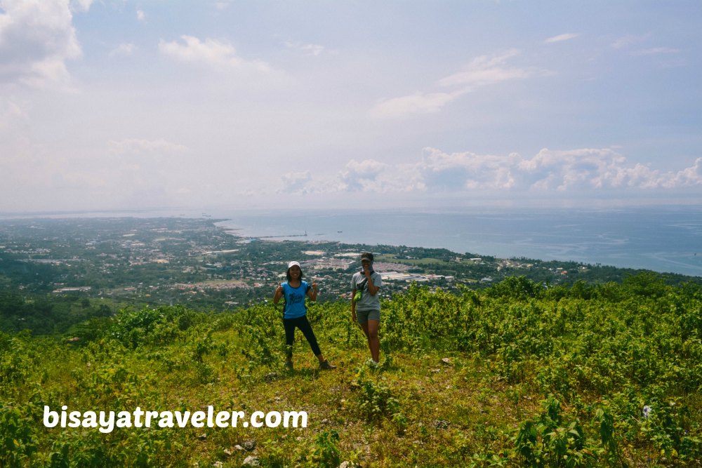 Pangilatan Peak: An Untouched Summit With 360-Degree Panoramas