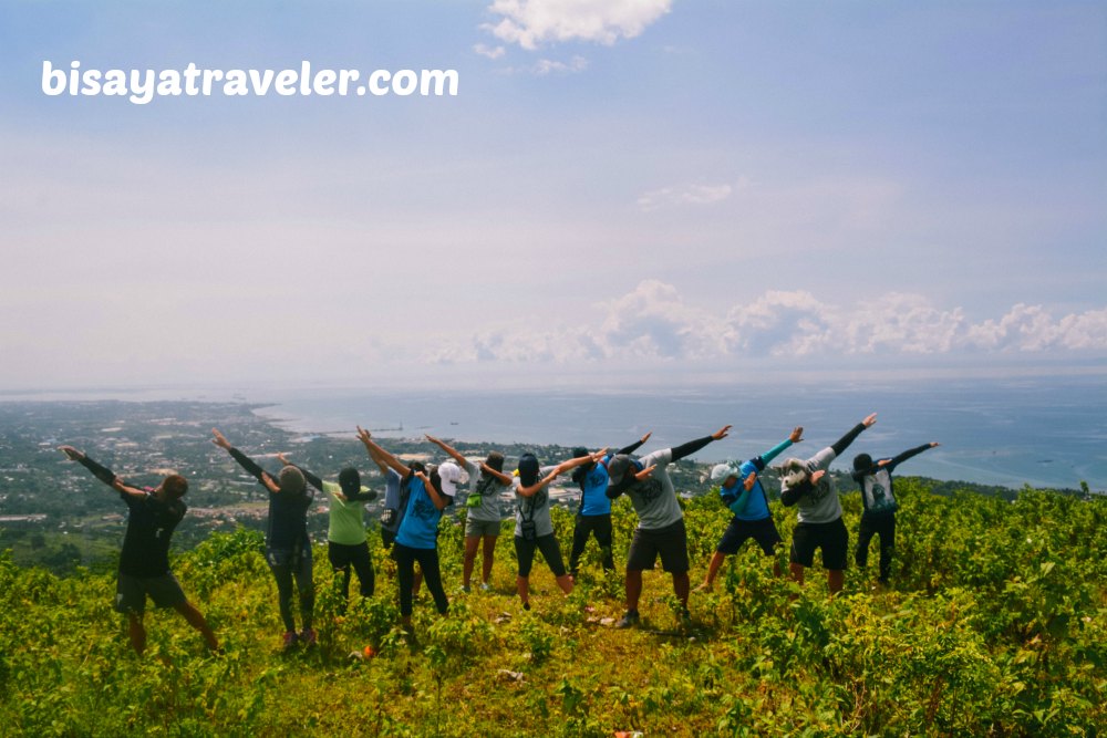 Pangilatan Peak: An Untouched Summit With 360-Degree Panoramas