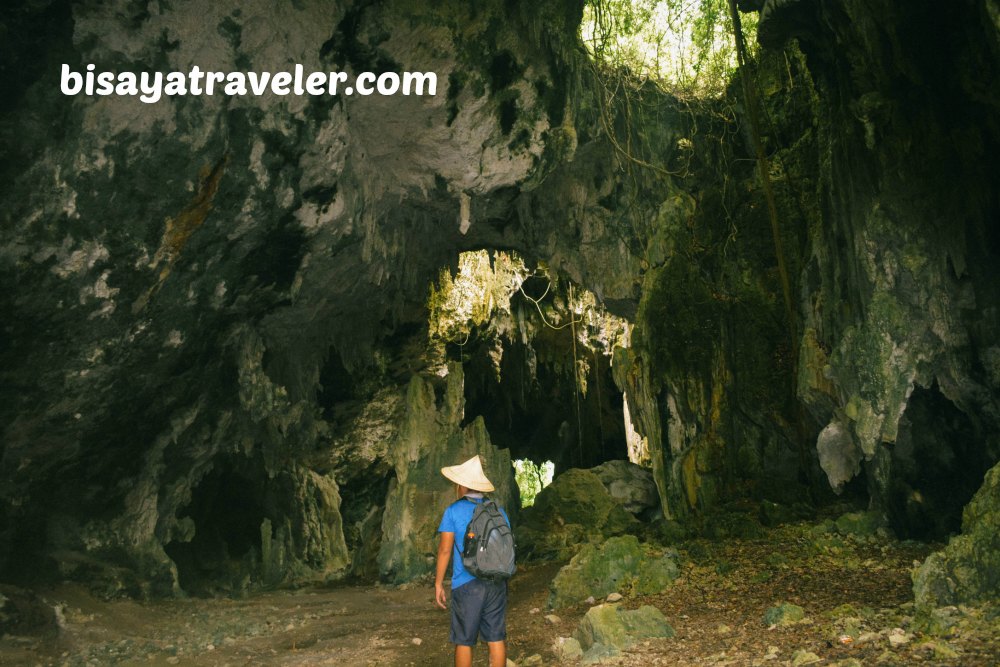 Laposlapos Cave: Venturing Into Carcar’s Magnificent Caverns 