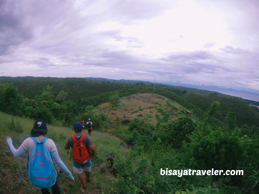 Busagak Falls: Pinamungajan, Cebu’s Refreshing And Irresistible Cascade