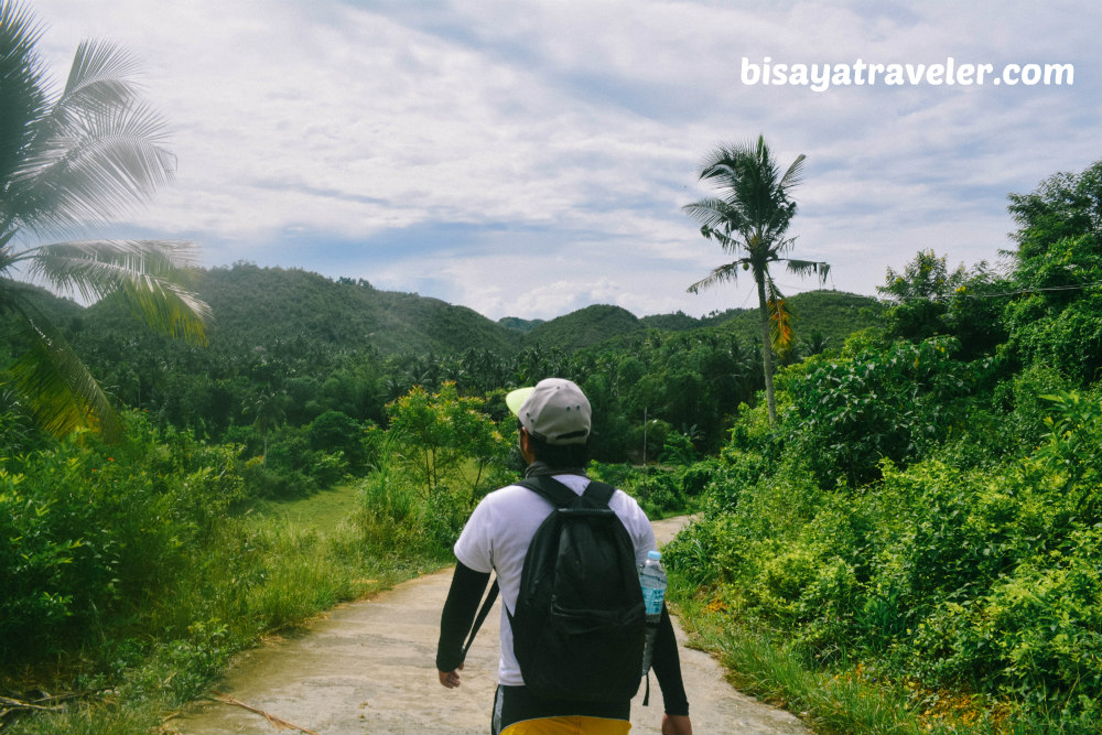 Busagak Falls: Pinamungajan, Cebu’s Refreshing And Irresistible Cascade