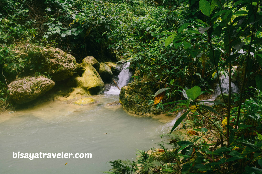 Busagak Falls: Pinamungajan, Cebu’s Refreshing And Irresistible Cascade