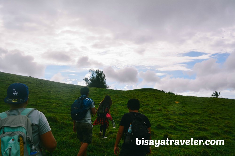 Mount Tagaytay: A Picture-Perfect Peak With Awe-Inspiring Panoramas