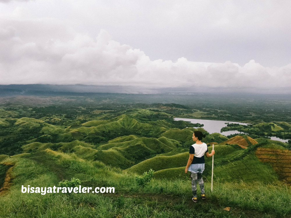 Binabaje Hills, Bohol: Soaking Up Alicia’s Strikingly Surreal Beauty 