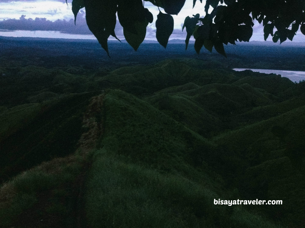 Binabaje Hills, Bohol: Soaking Up Alicia’s Strikingly Surreal Beauty 