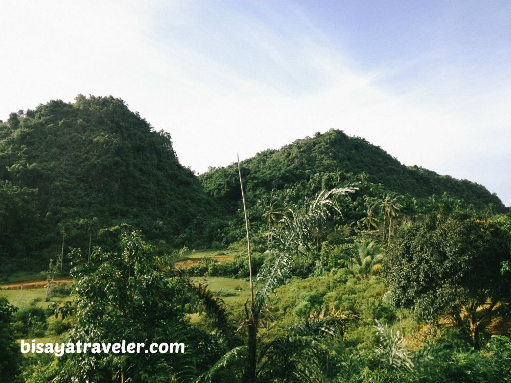 Mayana Peak And Batogag Banog: An Intrepid Hiker’s Utopia